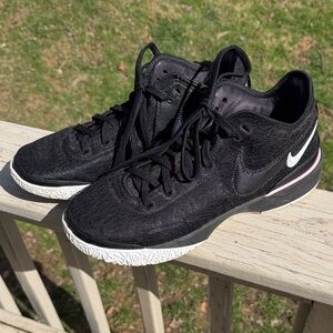 Nike Zoom LeBron NXXT Gen basketball shoes